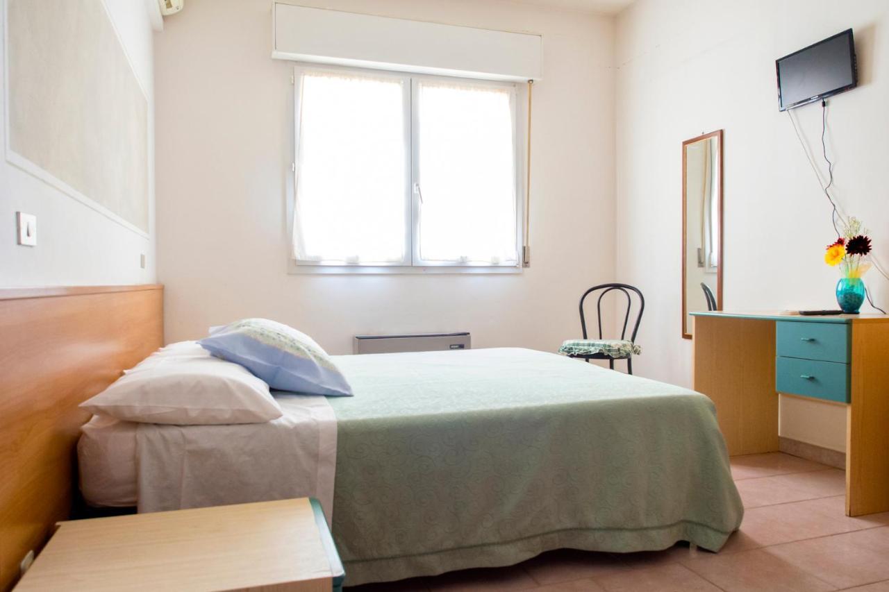 Hotel La Vela Castelnuovo Rangone 外观 照片